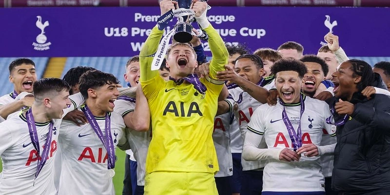 U18 Premier League là giải bóng đá thường niên ở Anh